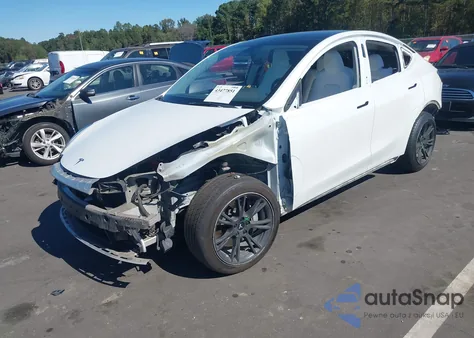 2023 Tesla Model Y Awd/Long Range Dual Motor All-Wheel Drive из США, поврежденный, VIN 7SAYGDEE0PF696254